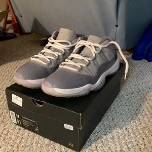 Air Jordan 11 Retro Low Wolf Grey